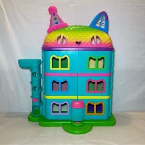 Gabby's Dollhouse Celebration Dollhouse Playset Rainbow Backdrop 6 Room Extras